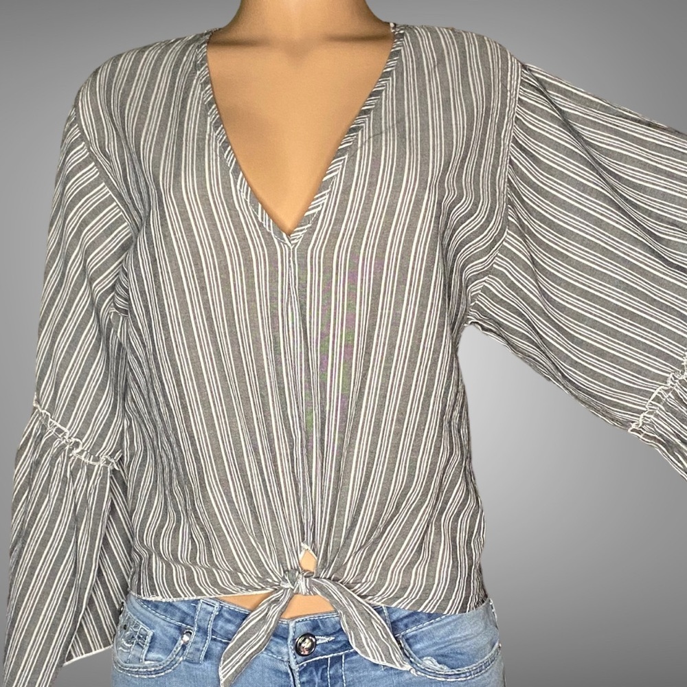 Lavender Field Bell Arm Slightly Cropped Front Knot 100% Cotton Boho Peasant Top - Picture 5 of 8